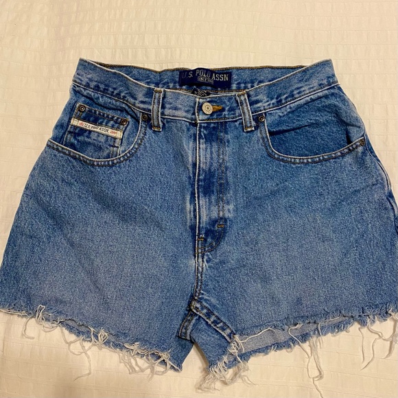 Vintage High Waisted US Denim Shorts - Picture 2 of 13